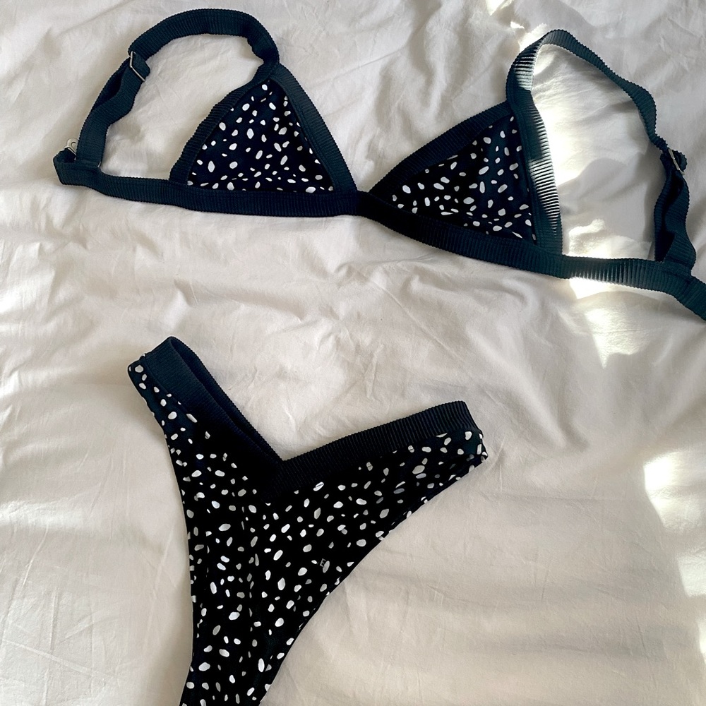 OneOne Kameron and Jesse Bikini